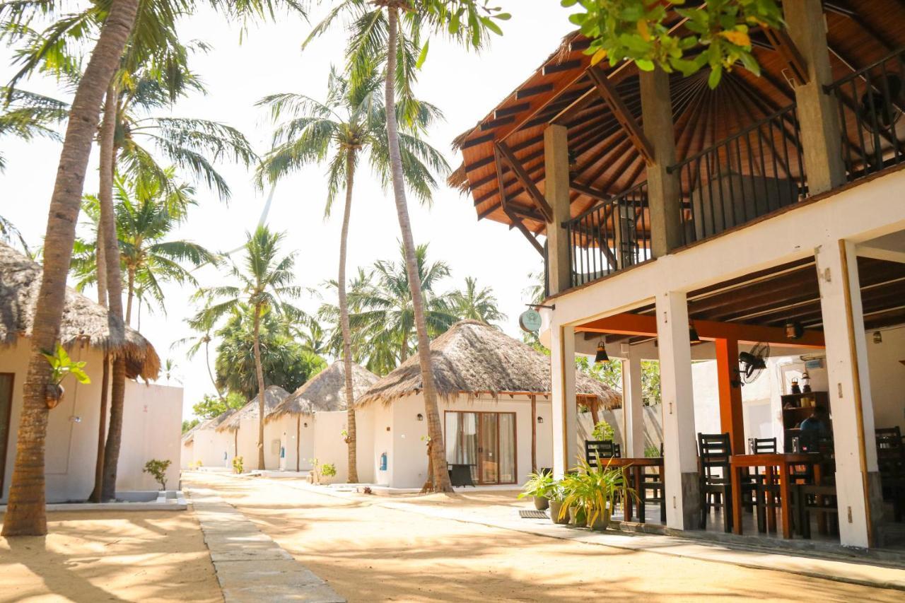 The Blue Lagoon Resort Kalpitiya Exteriér fotografie